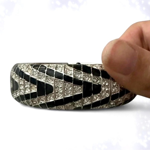 Luxury Vintage Zebra Peek-A-Boo Watch Bangled Bracelet - Picture 3 of 3